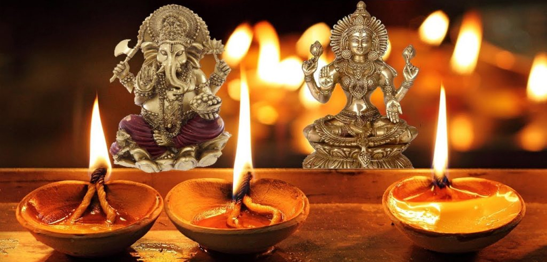 Inviting the Goddess of Wealth: Laxmi Puja 2023 – Date, Muhurat, Legend and Benefits